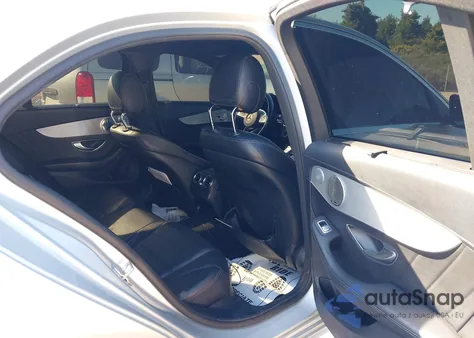 2015 Mercedes-Benz C 300 Sport 4Matic из США, поврежденный, VIN 55SWF4KB4FU034403